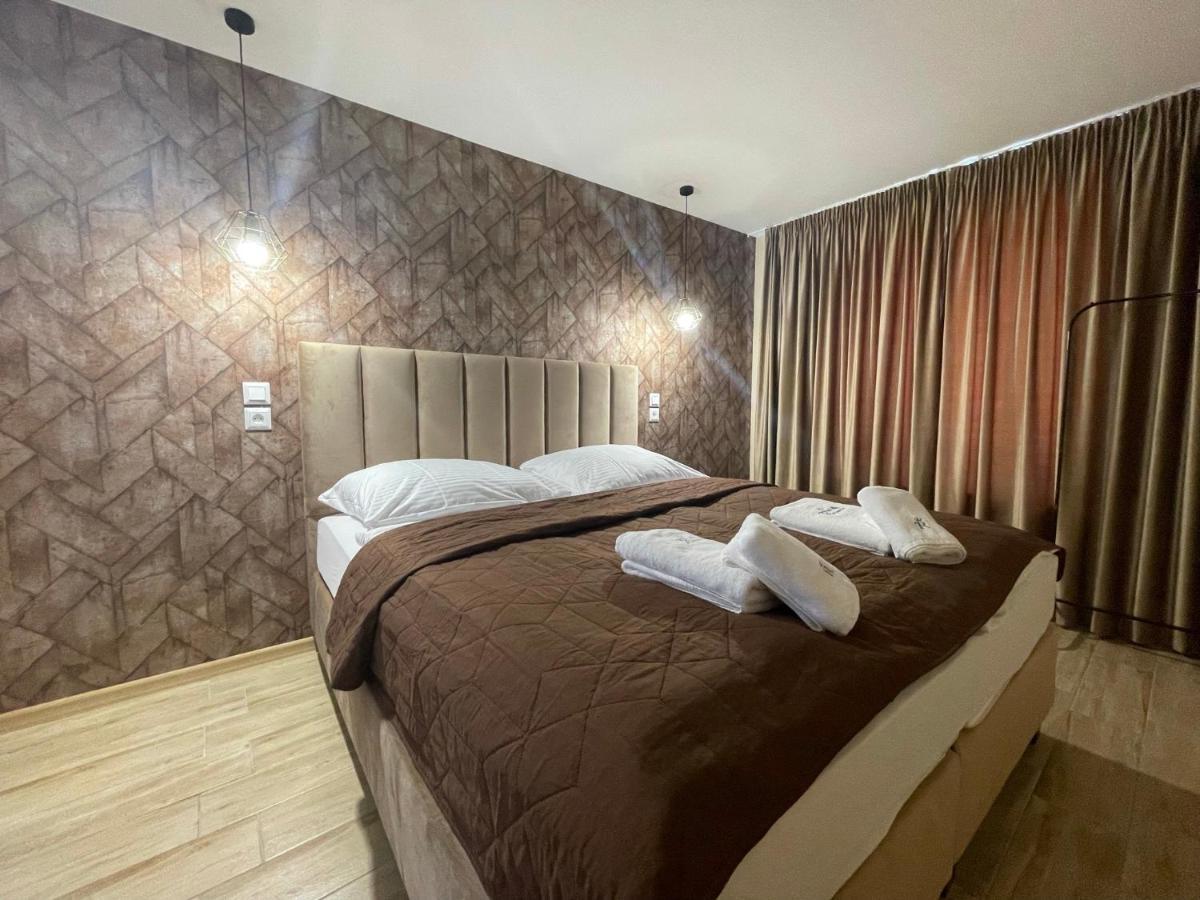 Totina Apartments Zavazna Poruba Екстер'єр фото