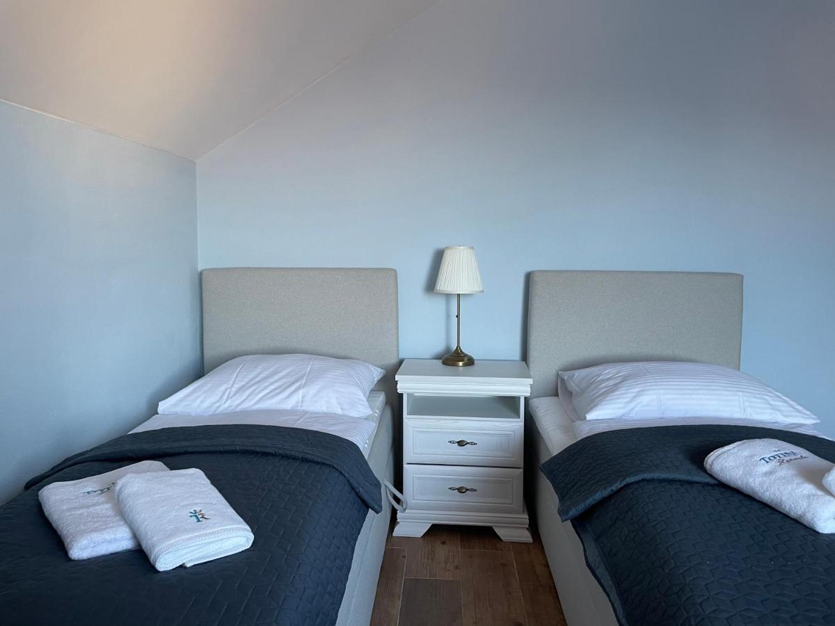Totina Apartments Zavazna Poruba Екстер'єр фото